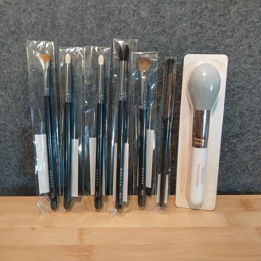 Makeup Brush Bundle of 7 Morphe Essence Luxie All new in bag eyeshadow art